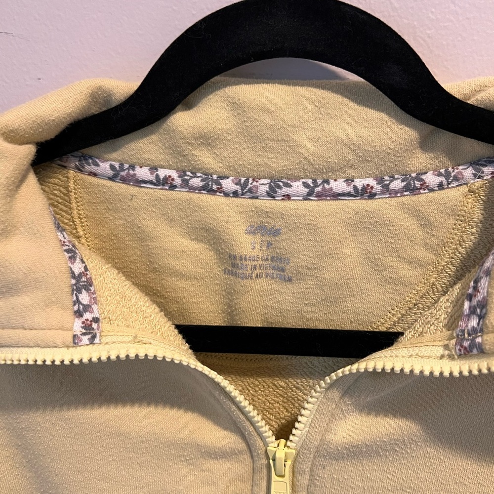 Aerie Yellow Quarter-Zip Cropped collared Sweatshirt - Picture 3 of 4